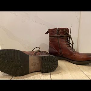Aston Grey Rockcastle boots